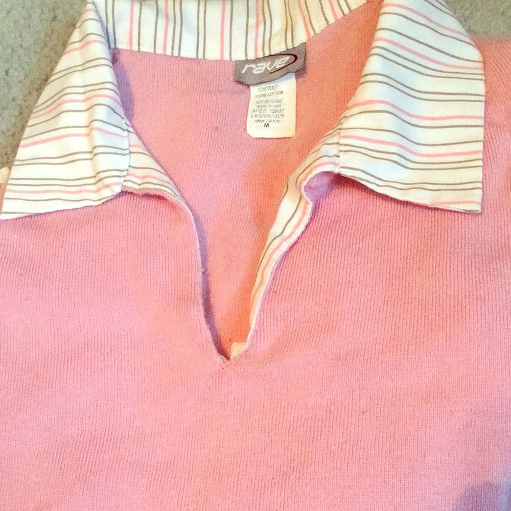Rave pink collared 3/4 sleeve sweater